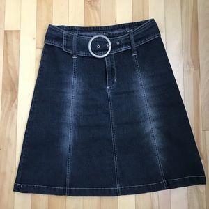Y2k Denim skirt with belt 🌸